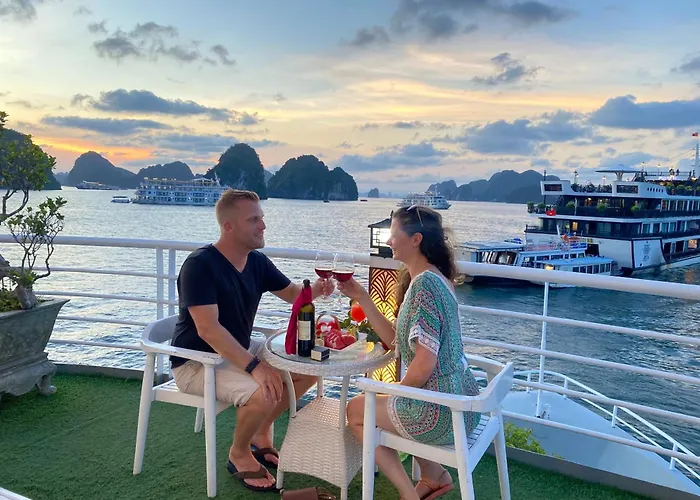 Sapphire Cruises Hạ Long