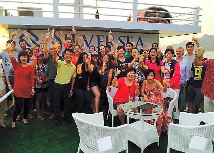 Sapphire Cruises