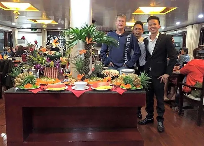 Sapphire Cruises Hạ Long