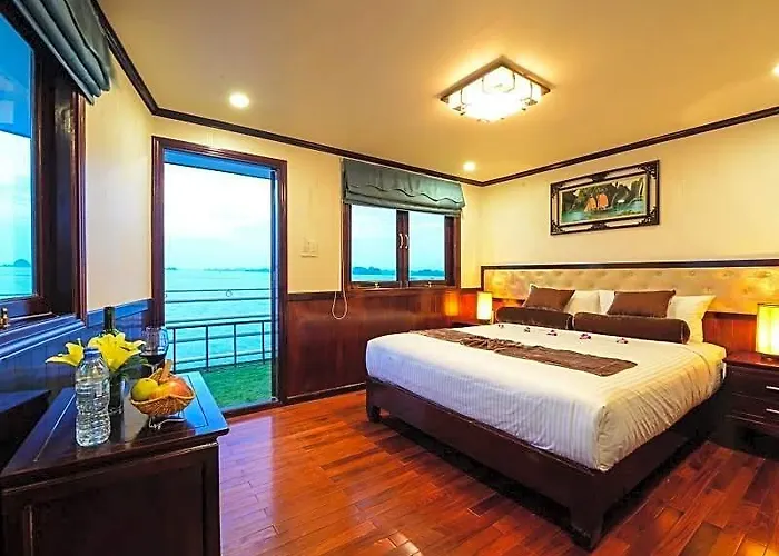  Sapphire Cruises