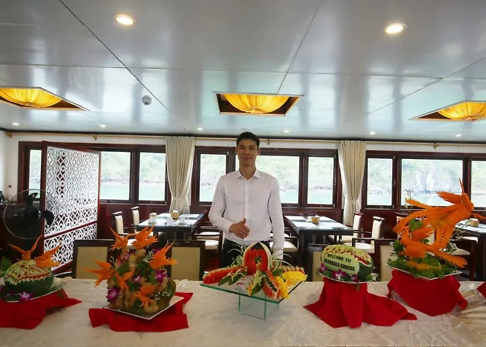 Sapphire Cruises Hạ Long
